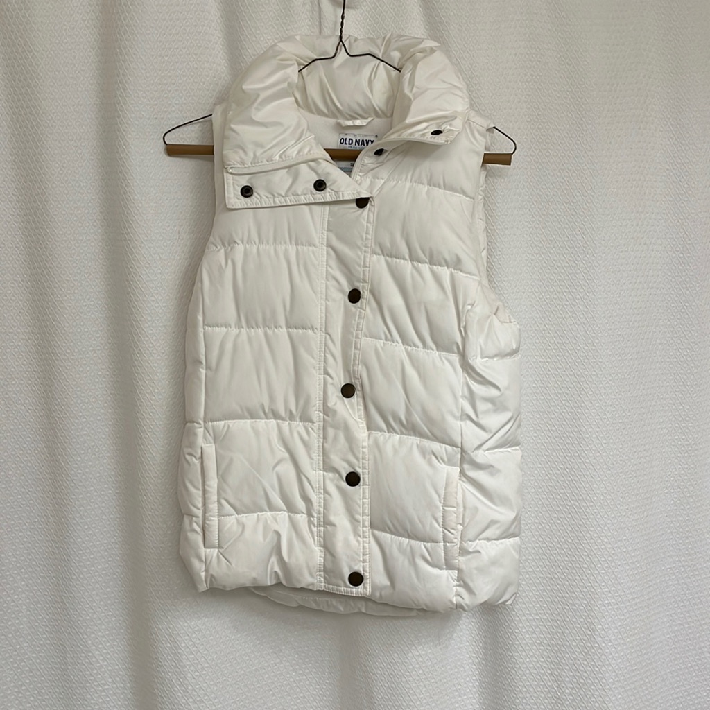 White Puffer Vest
